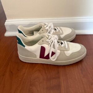 Veja Sneakers Size 41 Women’s 10